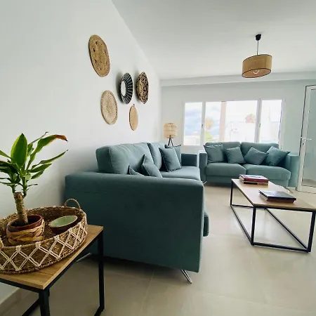 Апартаменты Puerto Del Carmen, Casa Mama