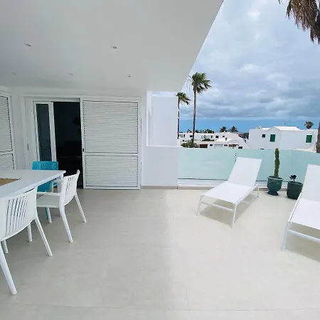 Puerto Del Carmen, Casa Mama Апартаменты